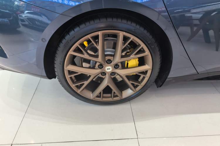 Used Xiaomi Auto SU7 2024 Four-Wheel Drive Ultra-Long Range Advanced Intelligent Driving Max Edition