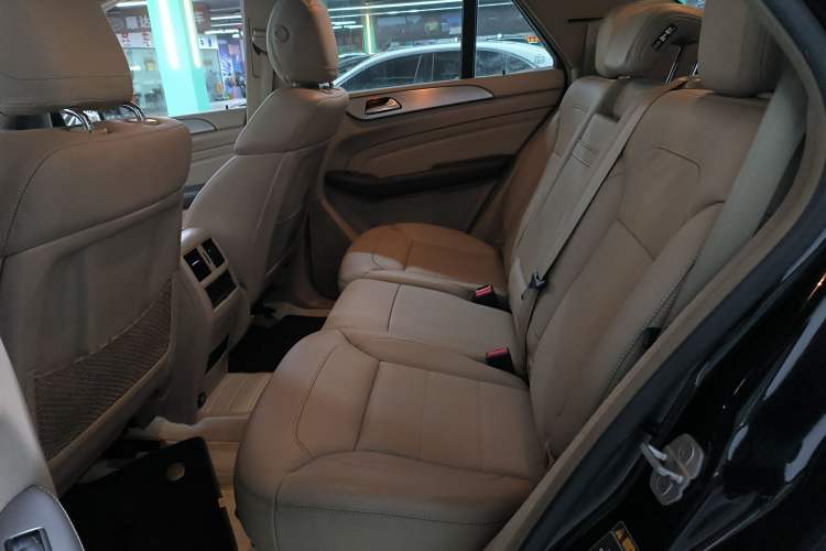 Used Mercedes-Benz M-Class 2014 ML 320 4MATIC