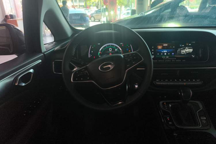 Used GAC Trumpchi M6 2023 PRO 270T DCT Luxury Edition Steering Wheel