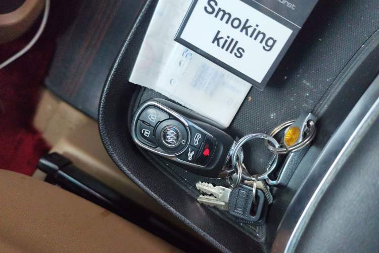 Used Buick GL8 2017 ES 28T Luxury Model China V Standard
