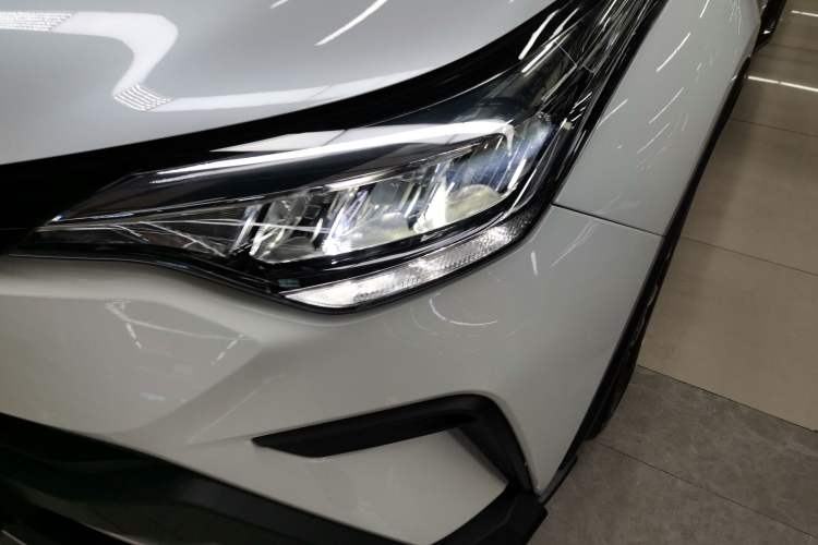 Used Toyota IZOA 2021 2.0L Enjoy Edition
