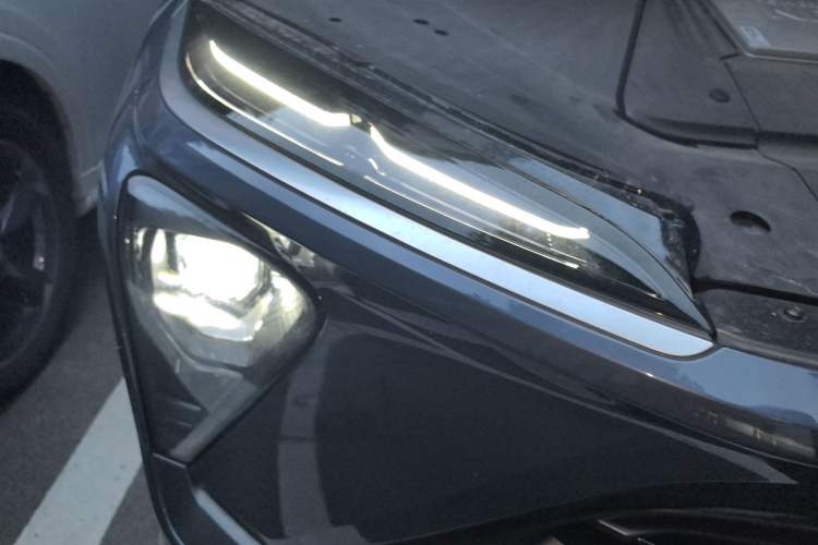 Used Nio EC6 2020 440 km Performance Version Right Front Headlight