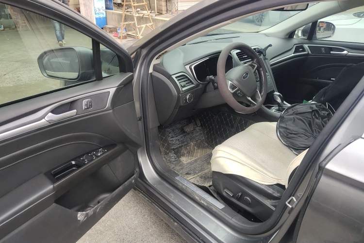 Used Ford Mondeo 2013 2.0L GTDi240 Luxury Sport Model
