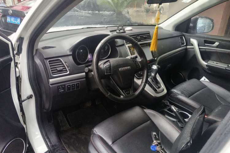 Used Haval H6 2015 Sport Edition 1.5T Automatic Two-Wheel Drive Luxury Model
