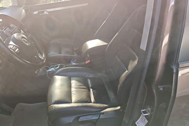 Used Volkswagen Touran 2013 1.4T DSG Brilliant Edition 7-Seater
