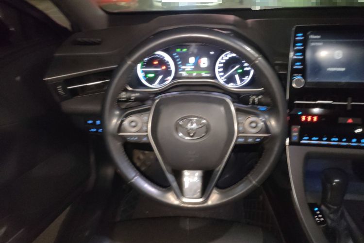 Used Toyota Avalon 2019 Dual-Engine 2.5L Luxury Edition China VI Standard