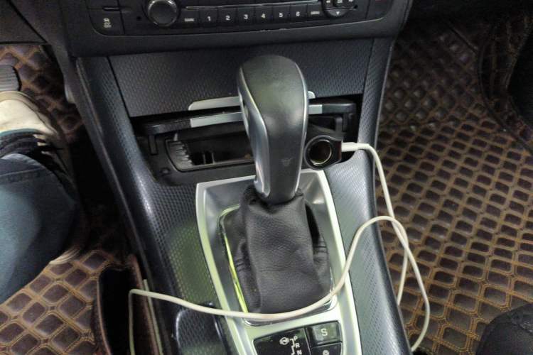 Used Citroen C5 2014 1.6T Automatic Luxury Model Gear Lever