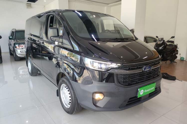 Used Ford Transit 2023 2.0T Gasoline Automatic Multi-Function Commercial Vehicle Short Wheelbase Low Roof 5/6 Seats