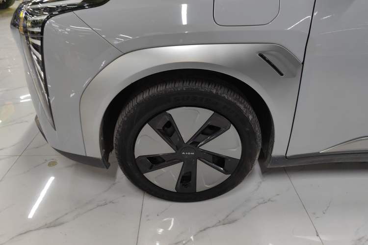 Used AION Y 2024 Younger
