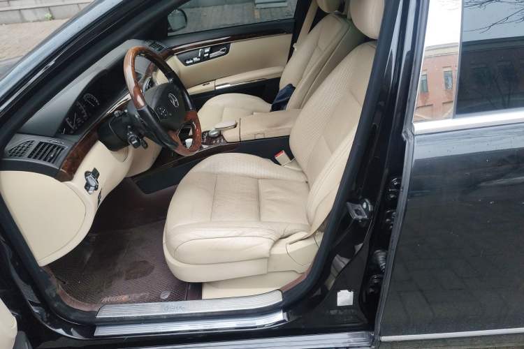 Used Mercedes-Benz S-Class 2010 S 400 L HYBRID
