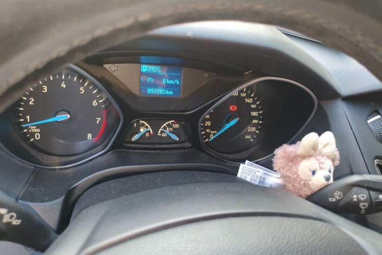 Used Ford Focus 2017 Sedan 1.6L Automatic Fashion Edition Smart Drive Version
