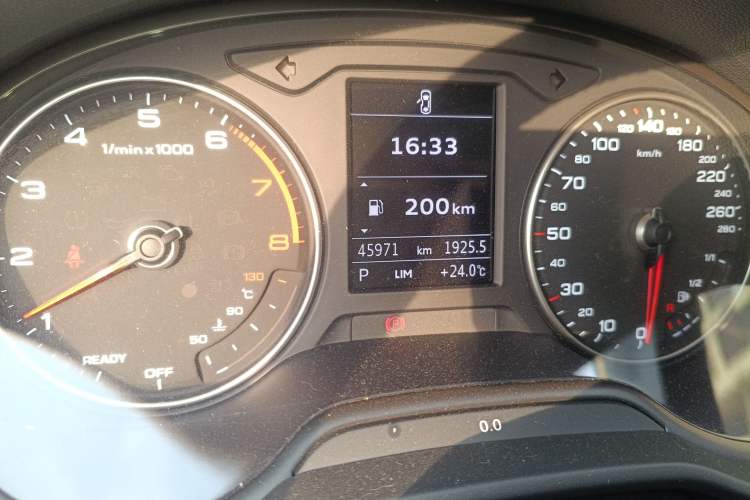 Used Audi Q2L 2020 35 TFSI Ambition Dynamic Edition Odometer Close Up