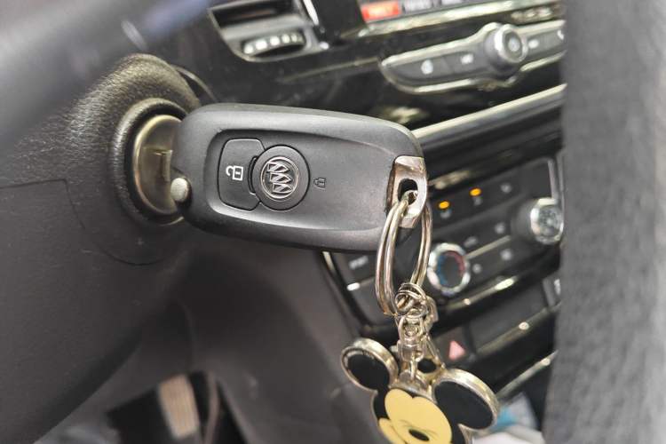 Used Buick Encore 2018 18T Automatic Two-Wheel Drive Urban Leading Model Vehicle Key