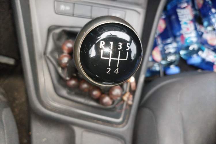 Used Volkswagen Lavida 2015 1.6L Manual Fashion Edition