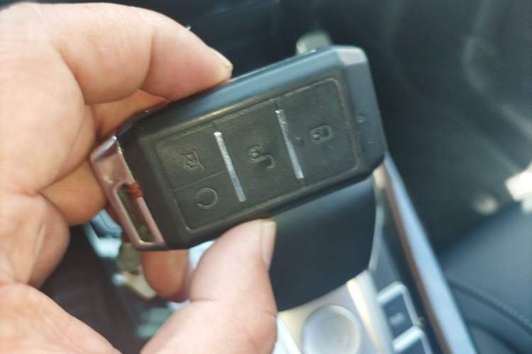 Used BYD Yuan New Energy 2019 EV535 Smart Connect Trendsetting Model
