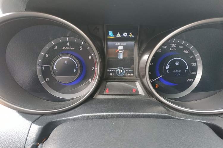 Used Changan CS75 2015 1.8T Automatic 4x4 Prestige Model China IV Standard