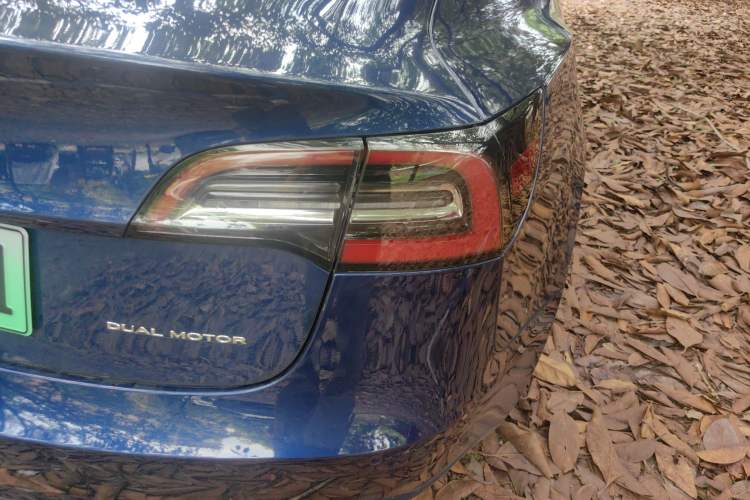 Used Tesla Model 3 2019 Long-Range All-Wheel-Drive Version