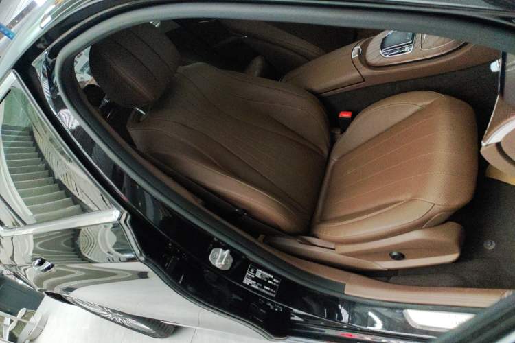 Used Mercedes-Benz E-Class 2021 E 300 L Stylish Model