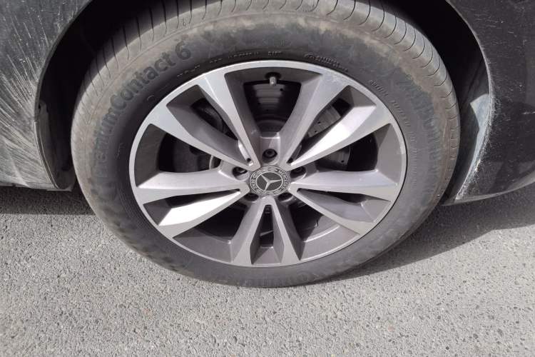 Used Mercedes-Benz V-Class 2021 V 260 Avantgarde Edition
