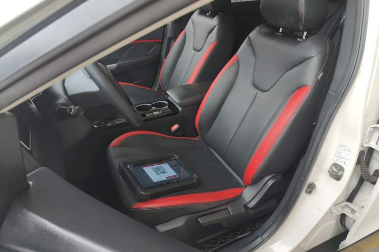 Used Venucia D60 2019 1.6L XL CVT Smart Connect Elite Edition
