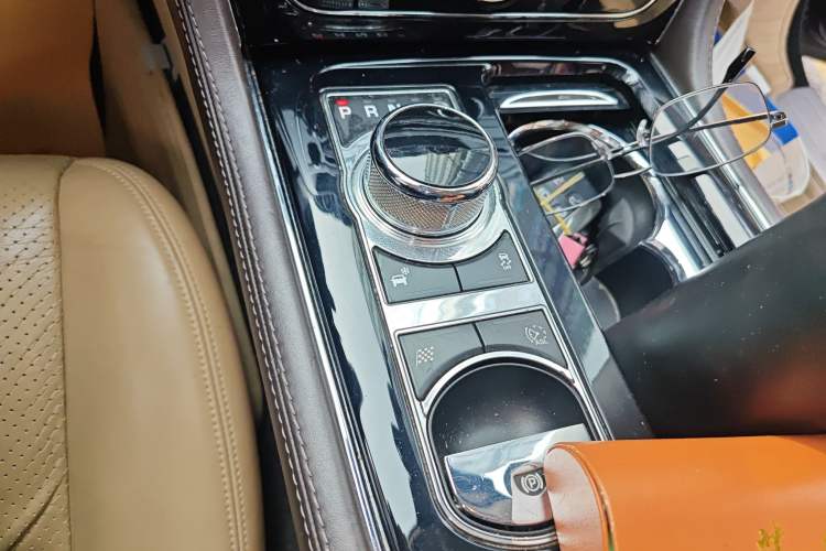 Used Jaguar XJ 2013 XJL 3.0 SC Panoramic Business Edition
