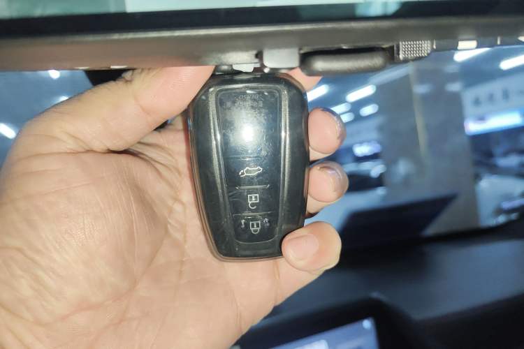 Used Toyota Crown Kluger 2021 2.5L HEV Four-Wheel Drive Flagship Edition