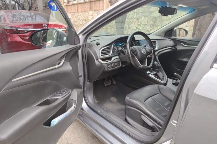 Used Buick Excelle GX 2018 18T Automatic Elite Model