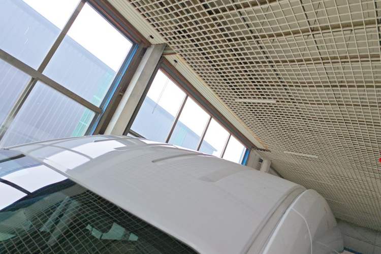 Used Ford Transit 2023 2.0T Diesel Manual Multifunction Commercial Vehicle Mid-axle Mid-roof 5/6 Seats