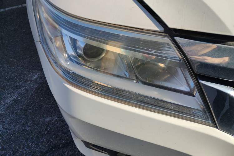 Used Honda Crider 2013 1.8L automatic comfort version
