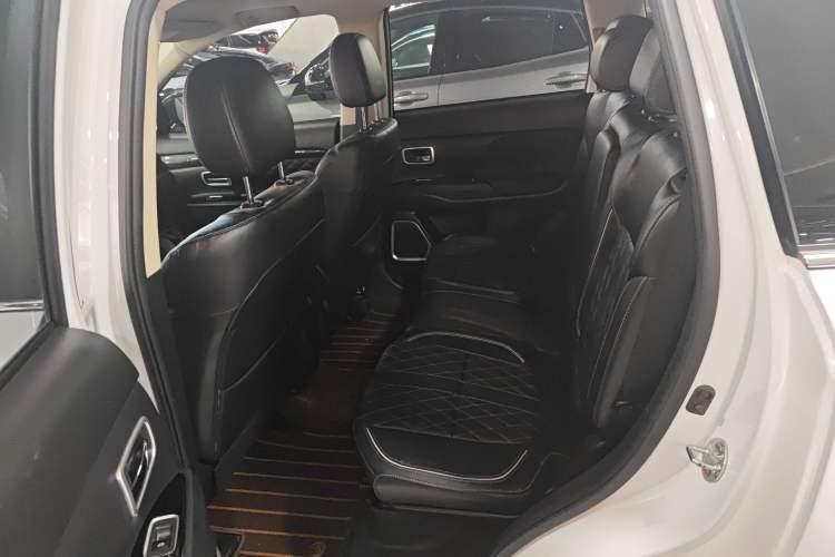 Used Mitsubishi Outlander 2020 2.4L 4x4 Zhi Xiang Edition 7-Seater Left Rear Seat