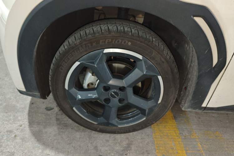 Used BYD Seagull 2023 Free Edition Left Front Wheel Hub