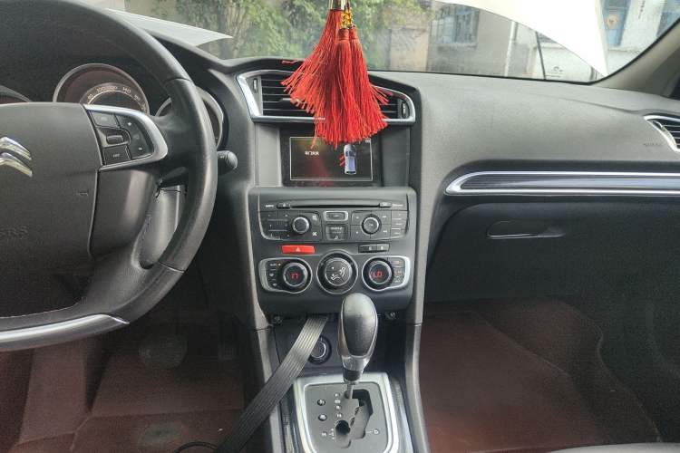Used Citroen C4L 2014 1.8L Intelligent Drive Automatic Dynamic Model Audio And AC Panel