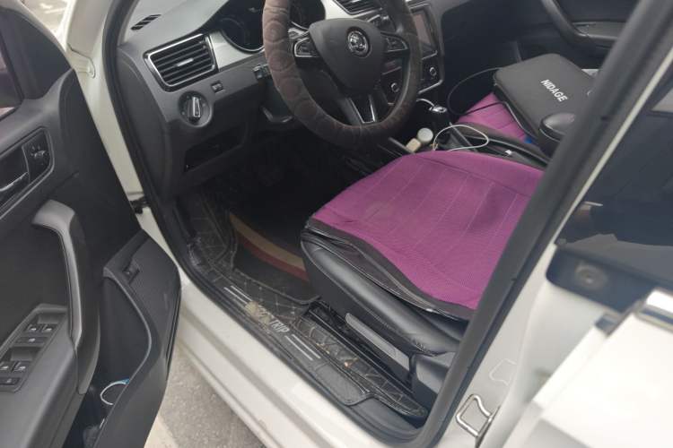 Used Skoda Rapid 2020 1.5L Automatic Comfort Edition
