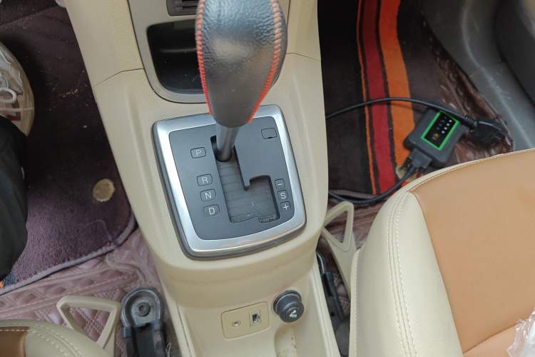 Used Ford Fiesta 2011 Hatchback 1.5L Automatic Fashion Edition Gear Lever