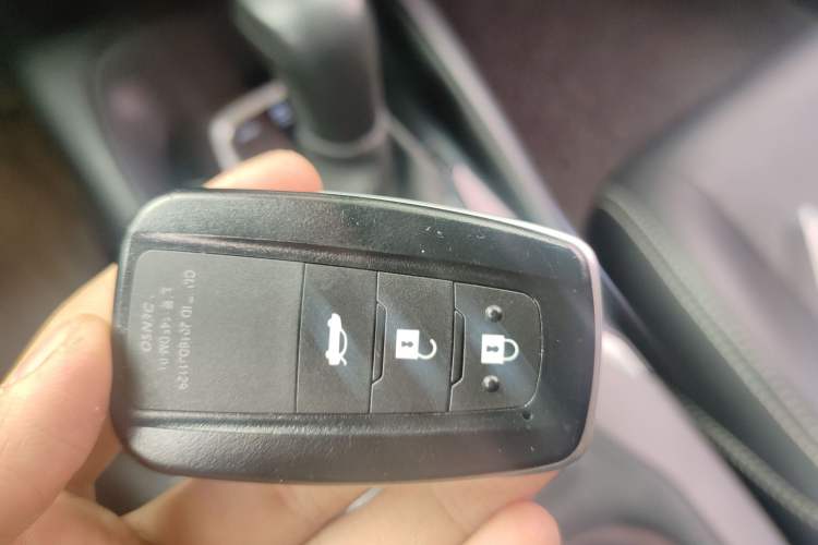 Used Toyota Levin 2019 185T CVT Luxury Edition China VI Standard Vehicle Key