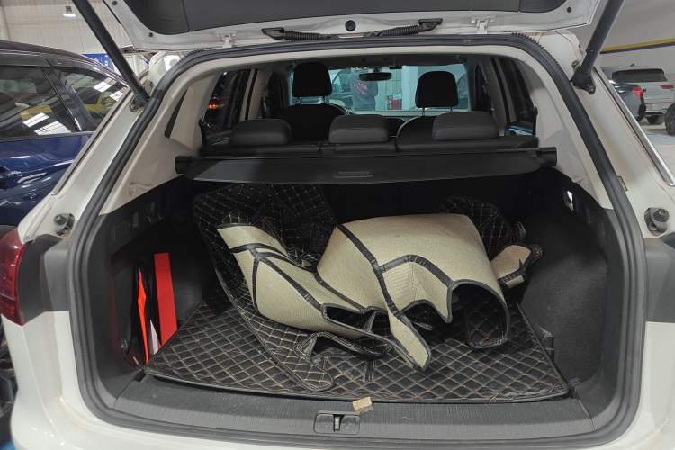 Used Volkswagen Tayron 2020 330TSI Two-Wheel Drive Luxury Smart Connectivity Version
