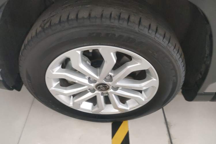 Used Toyota FRONTLANDER 2023 2.0L CVT Elite Edition
