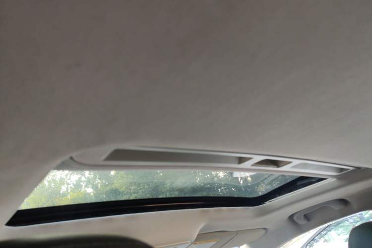 Used Roewe i6 2018 16T Automatic Flagship Edition Headliner