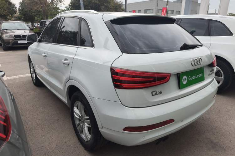 Used Audi Q3 2015 35 TFSI Comfort Model Rear Left 45 Deg
