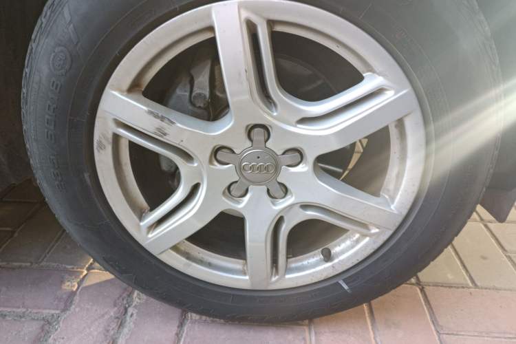 Used Audi Q5 2012 2.0TFSI Technology Model Right Front Wheel Hub