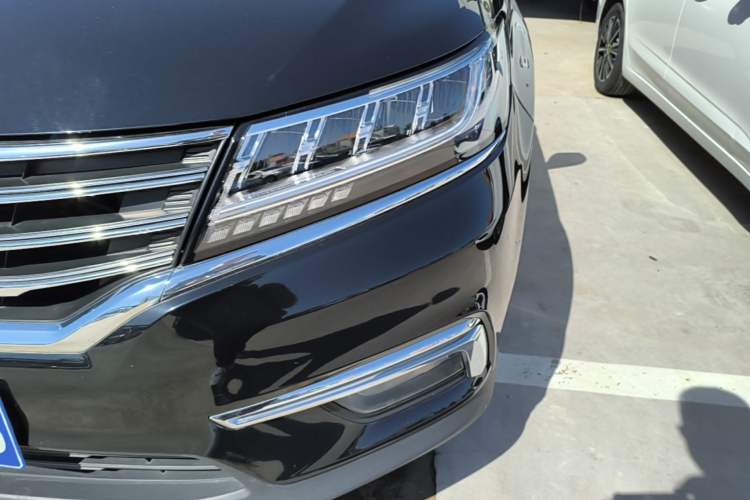 Used Roewe RX5 2019 20T Two-Wheel Drive Automatic 4G Connected Platinum Edition
