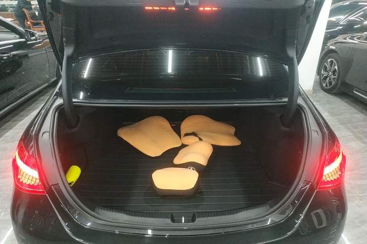 Used Mercedes-Benz C-Class 2022 Restyled C 260 L Sport Edition Trunk