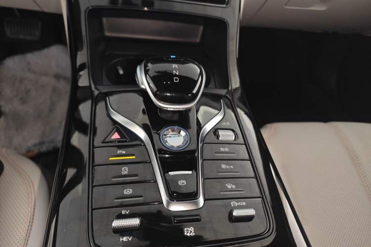 Used BYD Qin PLUS 2024 HONOR Edition DM-i 55KM Leading Model