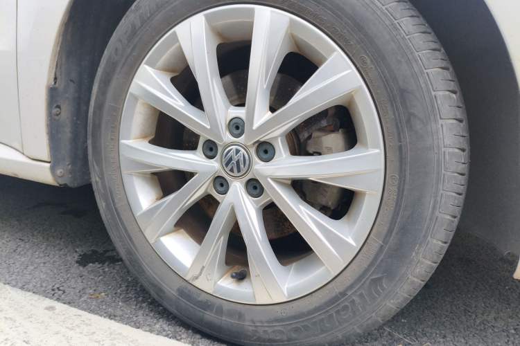 Used Volkswagen Lavida 2017 1.6L Automatic Comfort Edition