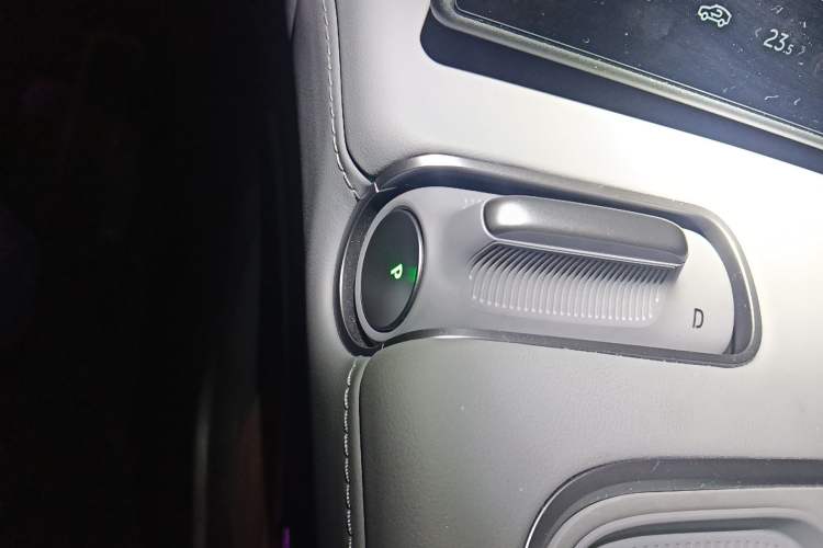 Used Nio EC6 2024 75 kWh
