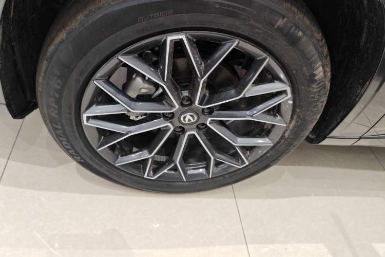 Used Changan UNI-Z New Energy 2025 Model, Smart New Blue Whale 125km Battleship+ Version
