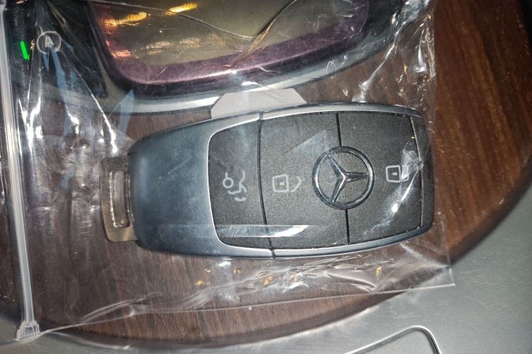 Used Mercedes-Benz GLC 2021 GLC 300 L 4MATIC Dynamic Model Vehicle Key