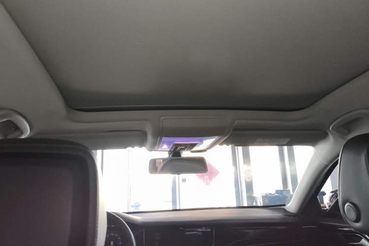 Used Volkswagen Passat 2019 330TSI Luxury Edition China VI Standard