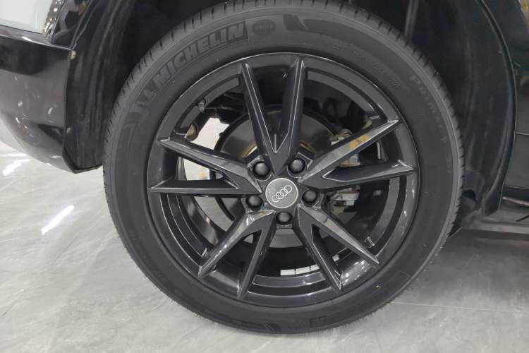 Used Audi Q2L 2021 35 TFSI Progressive Dynamic Edition Right Rear Wheel Hub