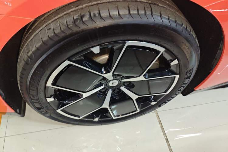 Used Xiaomi Auto SU7 2024 Rear-Drive Ultra-Long Range Advanced Pro-Level Intelligent Driving Version